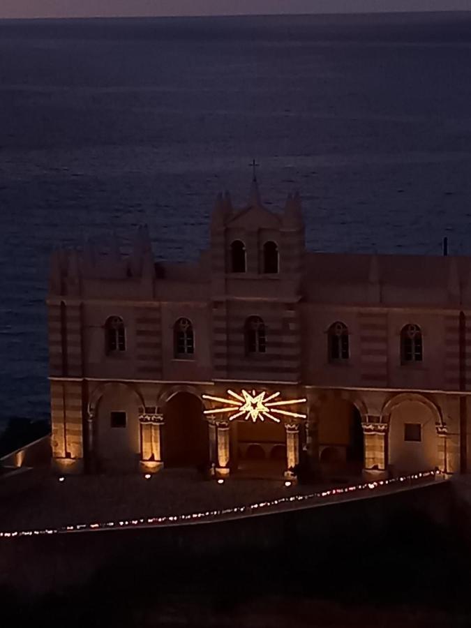 Aparthotel Bluemind Tropea Esterno foto
