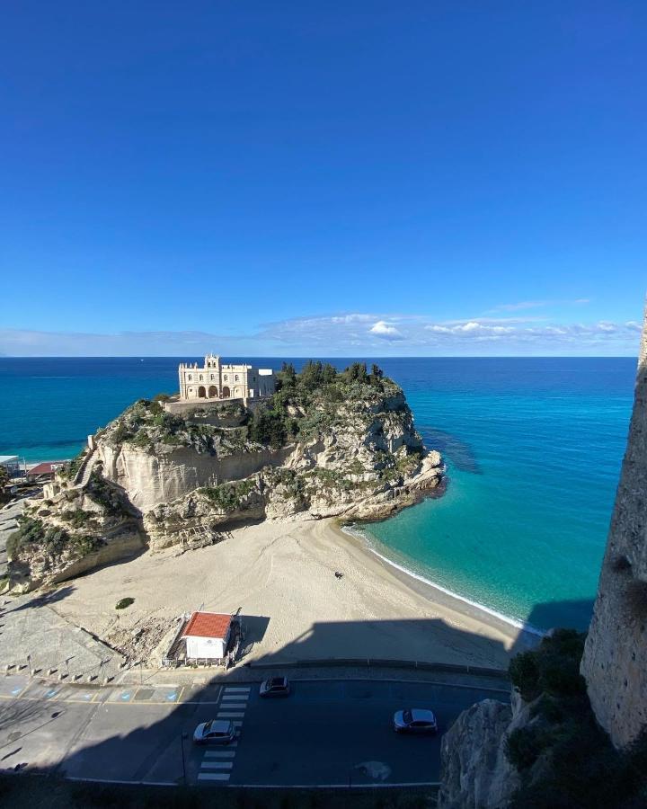 Aparthotel Bluemind Tropea Esterno foto