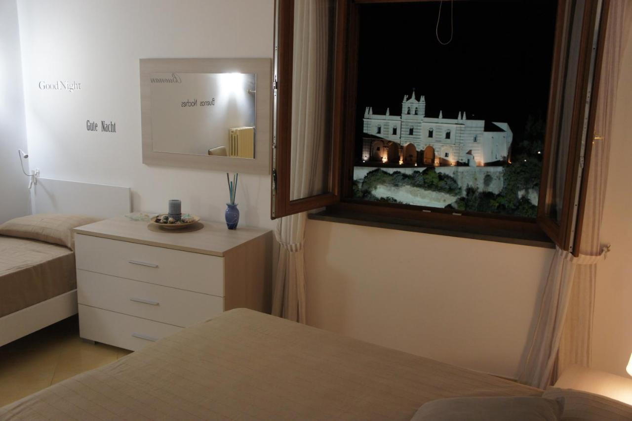 Aparthotel Bluemind Tropea Esterno foto